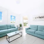 Apartment Pantelia *