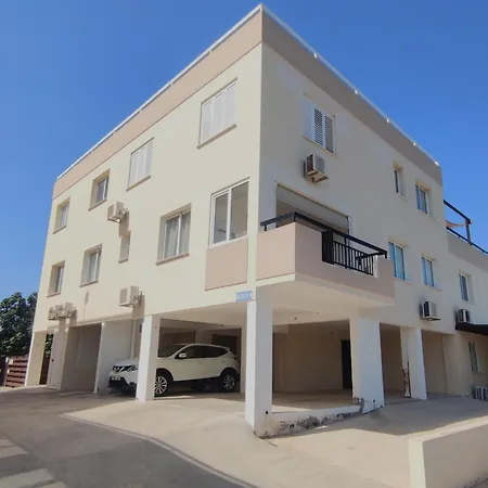 Pantelia Apartment