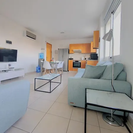 Apartment Pantelia Paralimni