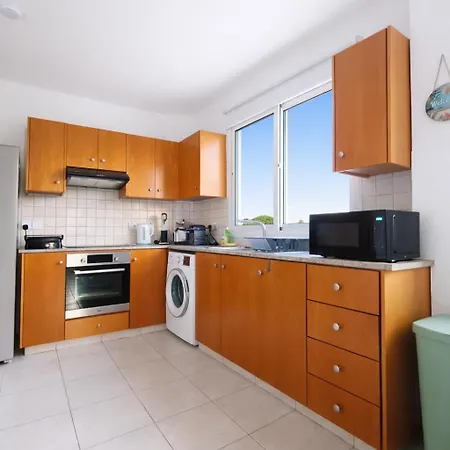 Pantelia Appartement *