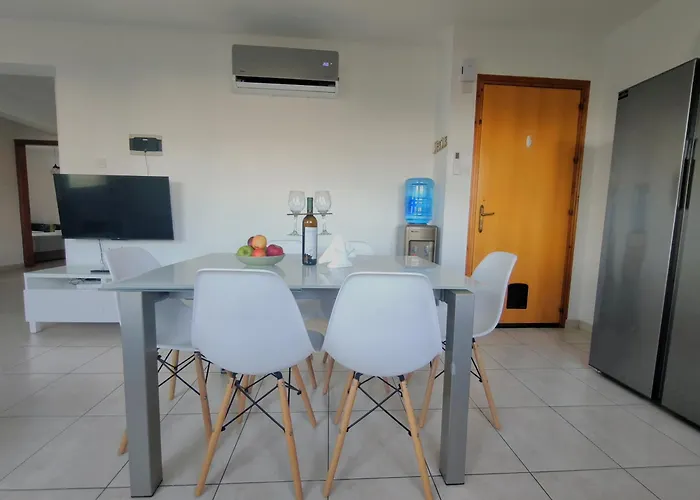 Apartment Pantelia *